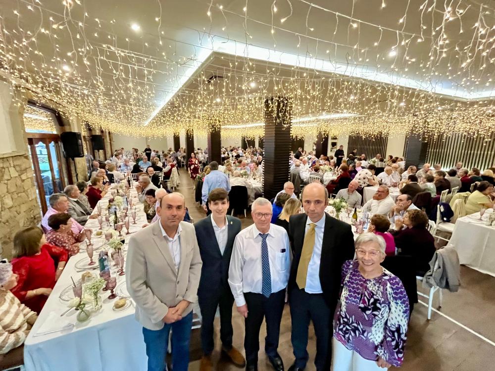 Imagen Comida Club de Xubilados de Aguiño y Carreira.