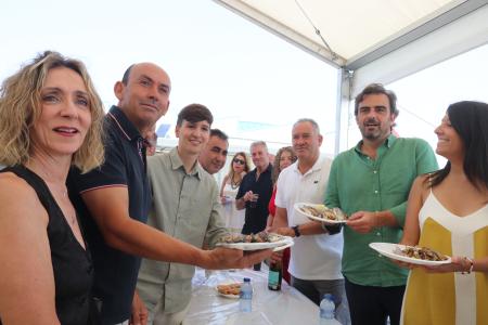 Imagen Aguiño celebra con éxito a súa IX Festa da Navalla