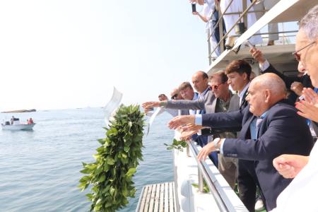 Imaxe A Virxe do Carme do Bo Pastor volve a navegar pola ría.