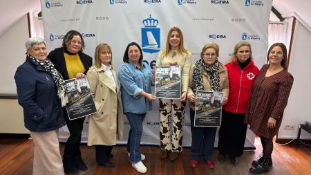 Imaxe O Concello de Ribeira colabora co espectáculo 'As que cortan o bacallau' a favor de Cruz Vermella