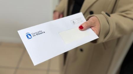 Imagen O Concello de Ribeira solicita a Correos a cobertura da praza do carteiro en Carreira