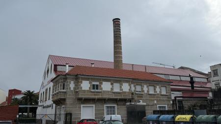 Imaxe O Concello de Ribeira saca a licitación a redacción do proxecto de musealización da edificación anexa á nave de Cerqueira