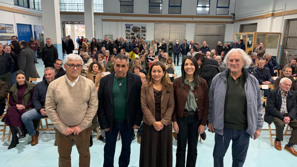 Imagen Un libro repasa parte da historia da Confraría de Pescadores de Carreira-Aguiño