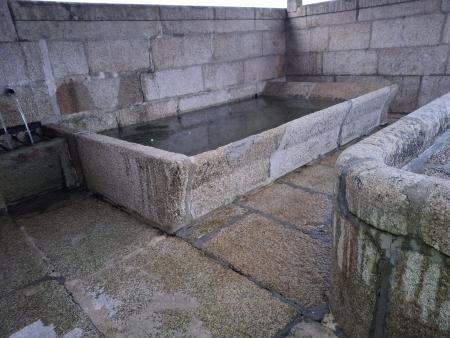 Imaxe O Concello de Ribeira acomete a limpeza das fontes e lavadoiros do municipio