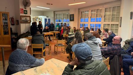 Imaxe O goberno local de Ribeira reúnese coa veciñanza de Corrubedo e Olveira