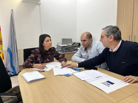 Imaxe María Sampedro analiza co SUP a situación do cadro de persoal na Comisaría de Ribeira