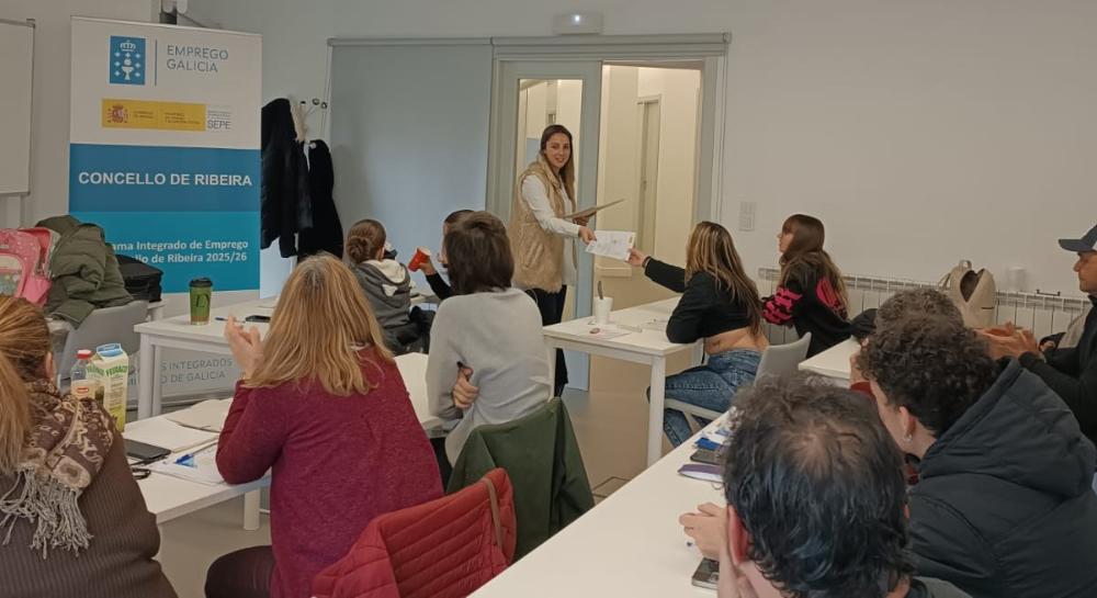 Imagen Un total de 30 persoas fórmanse en operacións de caixa e organización de almacén dentro do Programa Integrado de Emprego de Ribeira