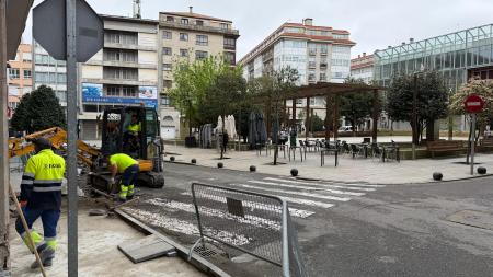 Imaxe O Concello de Ribeira inicia as obras de mellora da accesibilidade na contorna da casa consistorial