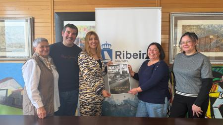 Imaxe O espectáculo 'As que cortan o bacallau' escenificarase novamente en Ribeira no 25 de abril