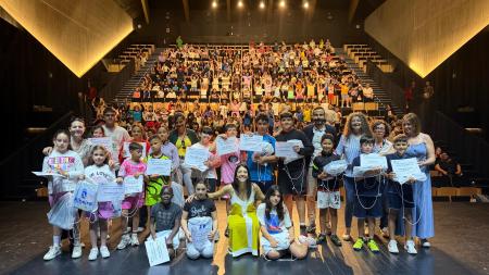 Imaxe O Concello de Ribeira entrega os premios do XXXIV Concurso Escolar das Letras Galegas