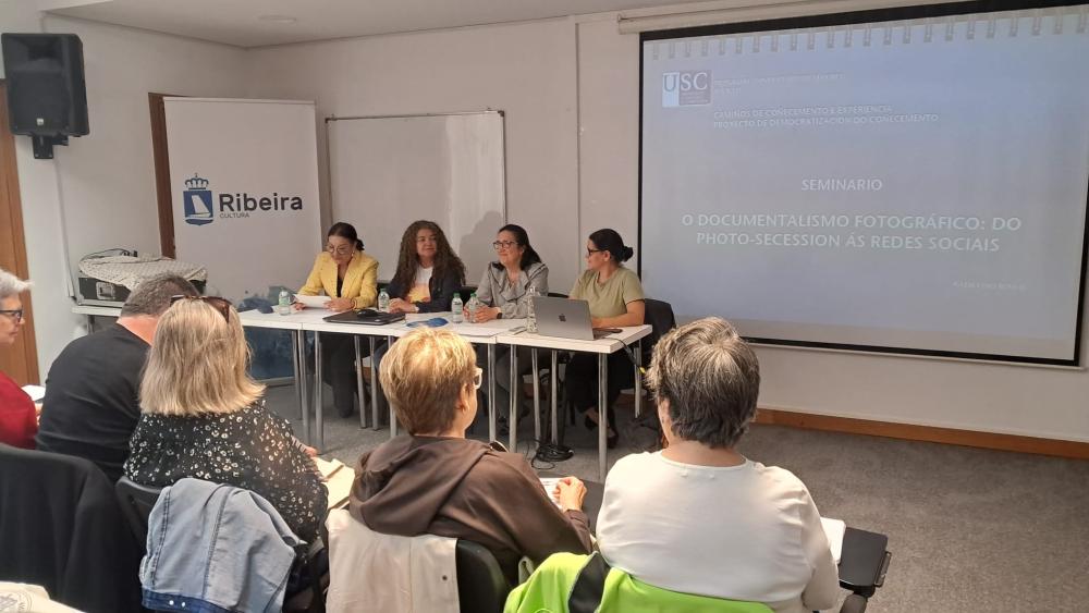Imagen A décima edición de Camiños de Coñecemento e Experiencia arranca en Ribeira con máis de medio cento de participantes